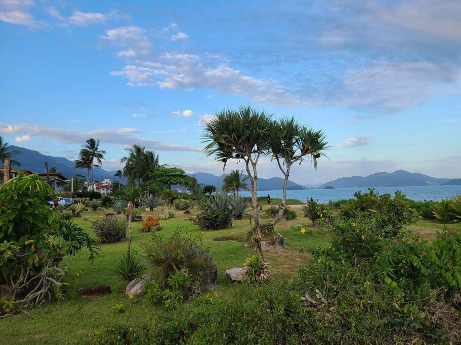 Linda Casa A 200M Da Praia Do Capricornio คารากัวตาตูบา ภายนอก รูปภาพ